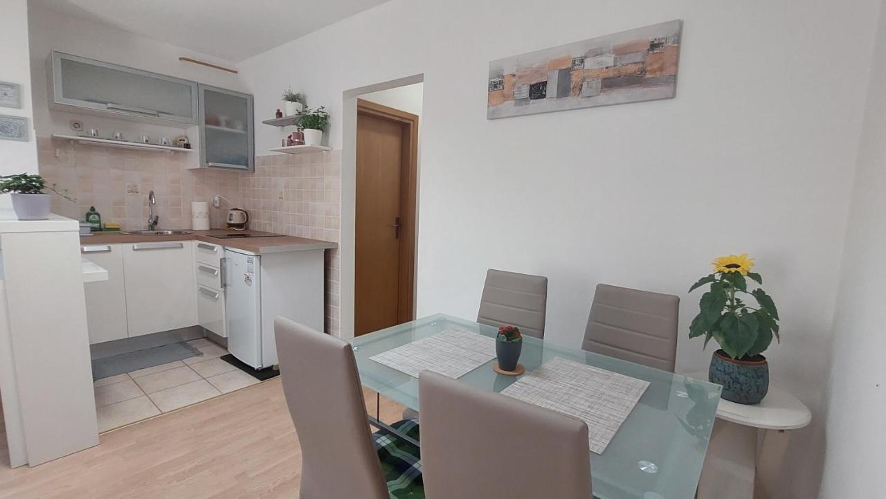 Studio 7Even Ground Floor Pula Dış mekan fotoğraf
